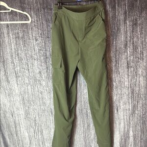 Lou & Grey Green Cargo Pants with Rugged Design